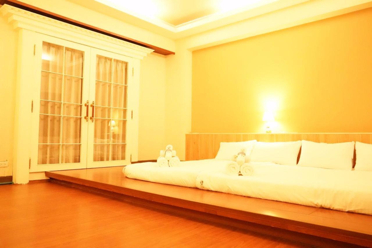 Hotel Kaohsiung Time'S Esterno foto