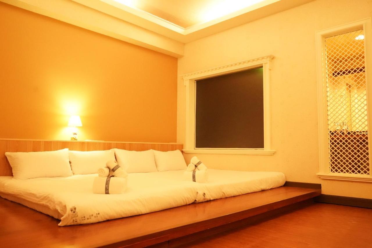 Hotel Kaohsiung Time'S Esterno foto
