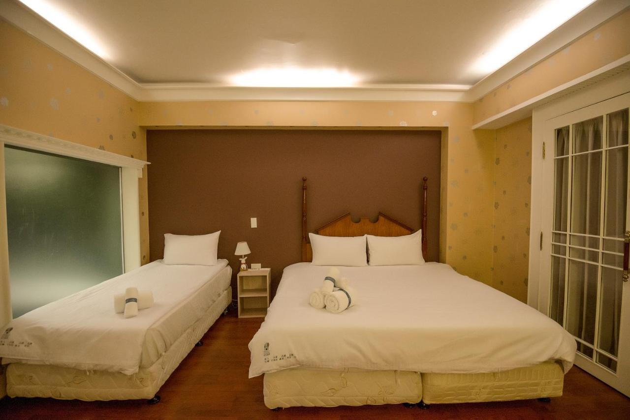 Hotel Kaohsiung Time'S Esterno foto